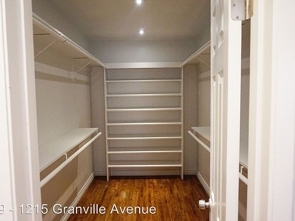 4th image of 1215 Granville Ave APT 10