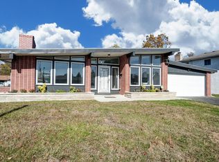 2358 Gardendale Dr, Columbus, OH 43219