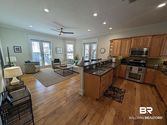 2nd image of 100 N Bancroft St