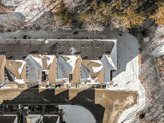 2nd image of 520 Silverton Dr