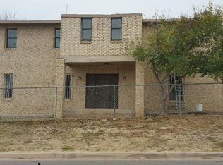 2201 Cross St, Laredo, TX 78046