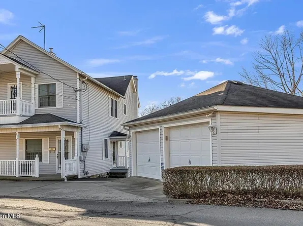 150 Gordon Ave, Carbondale, PA 18407