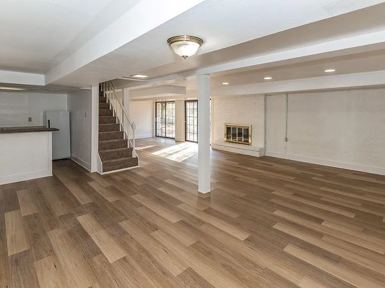 1605 Cool Creek Dr — Photo 23