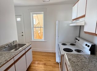 557 Pine St #5, Manchester, NH 03104