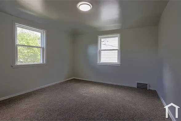 12402 Imperial Ave — Photo 14