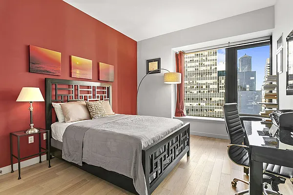 Sold by Compass | media 21