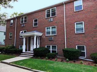 102 Oxford St APT 10, Arlington, MA 02474