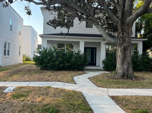 6910 Dartmouth Ave N, Saint Petersburg, FL 33710