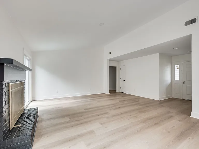 520 Riverview Dr — Photo 13
