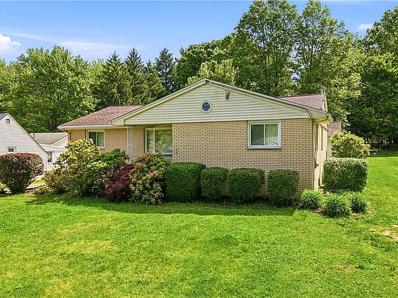 2nd image of 275 S Crescent Dr