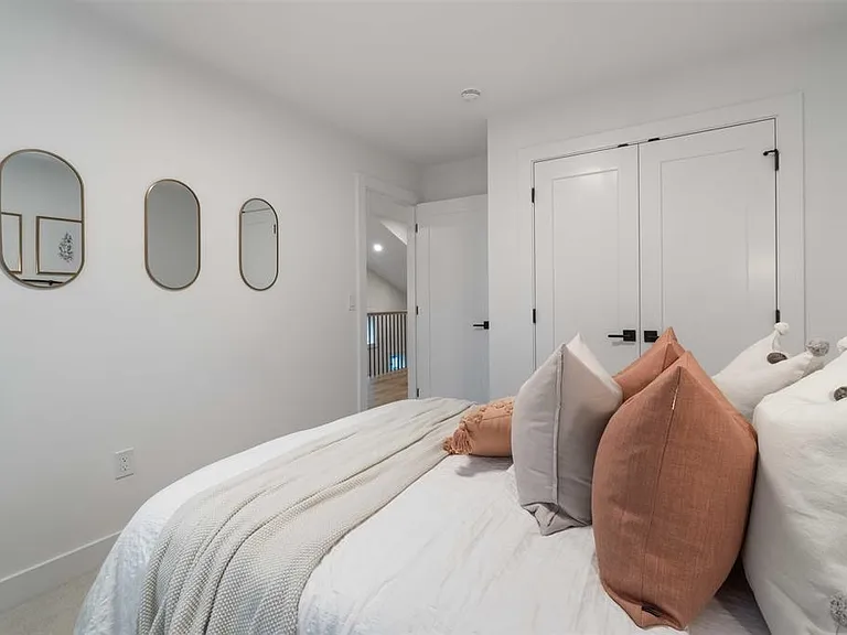 1162 Howse Pl — Photo 5