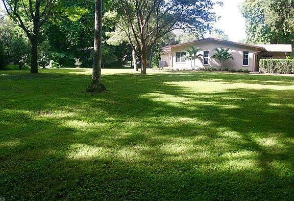 4th image of 28016 W Brook Dr