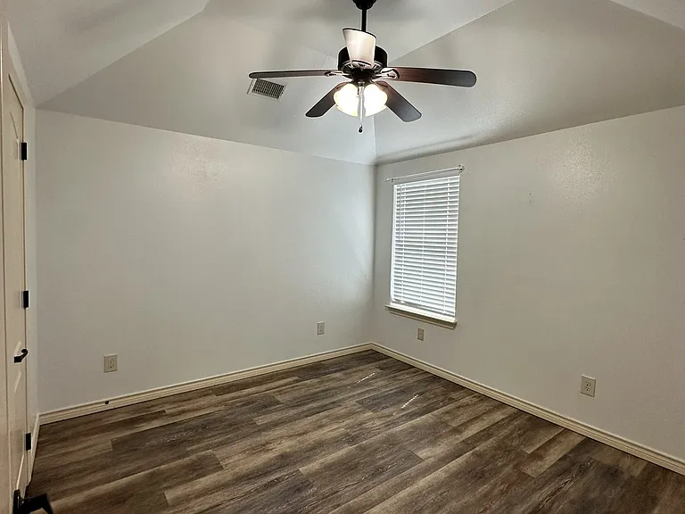 715 Denali Ct — Photo 7