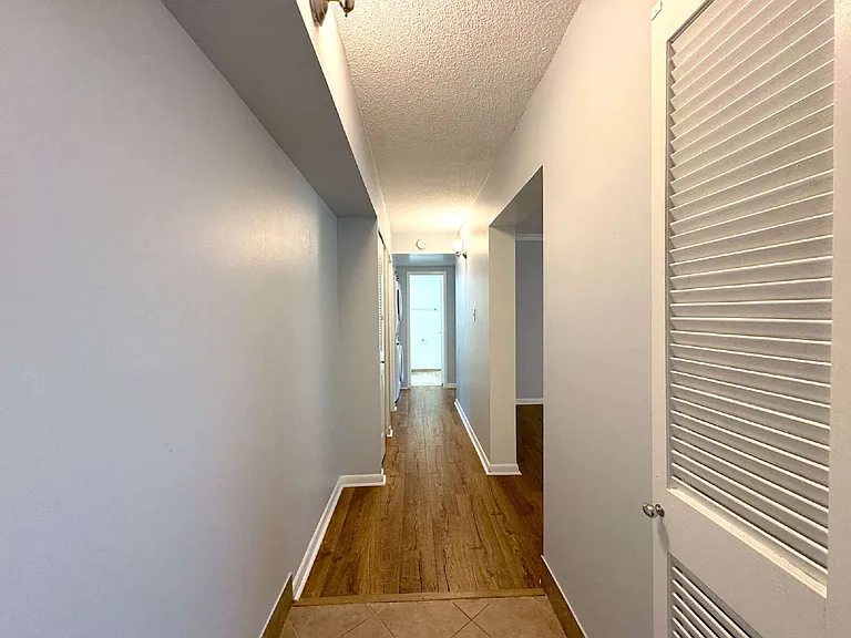 11606 Stoneview Sq #1B — Photo 3