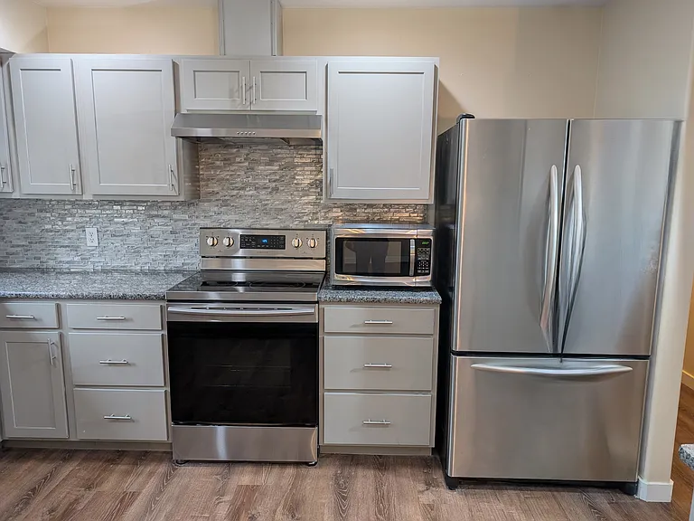 Kitchen (2)