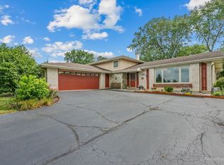163 S Circle Ave, Bloomingdale, IL 60108