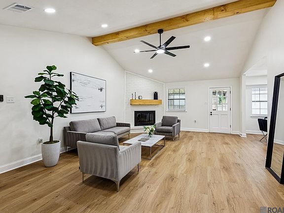 5th image of 8764 Sharlane Dr
