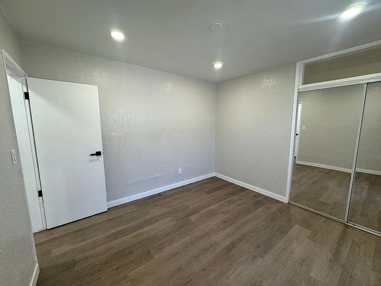3467 W Florence Ave #4 — Photo 10