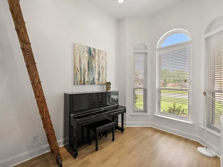 42 Sonora Dr — Photo 3