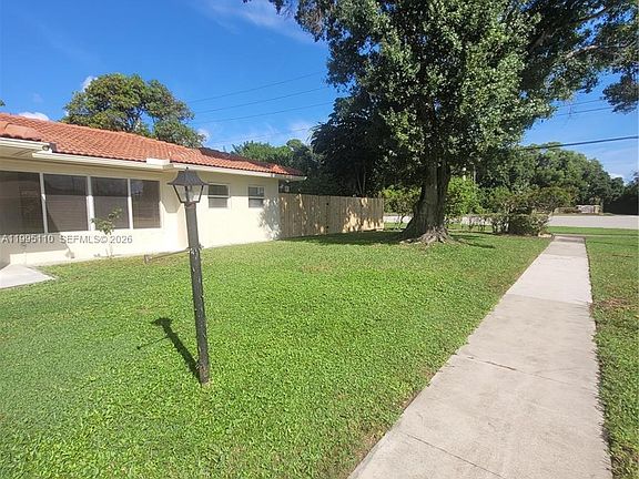 5th image of 22028 Acapulco Ct
