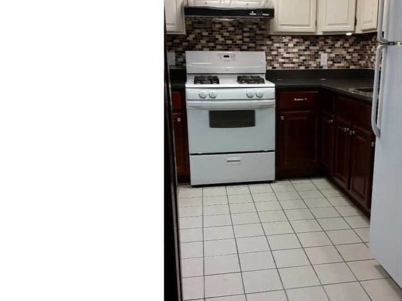 2nd image of 817 Wharton St APT C