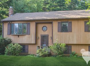 375 Whaley Hollow Rd, Coventry, RI 02816