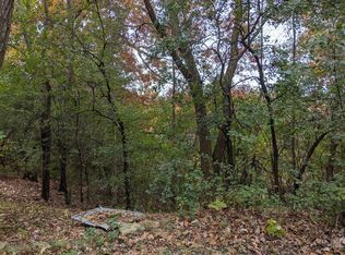 310 S Sawyer Rd, Oconomowoc, WI 53066