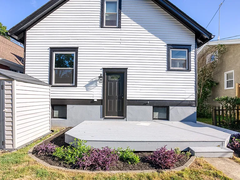 2103 Wrocklage Ave — Photo 39