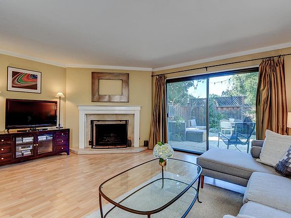 3rd image of 956 Bonita Ave APT 5