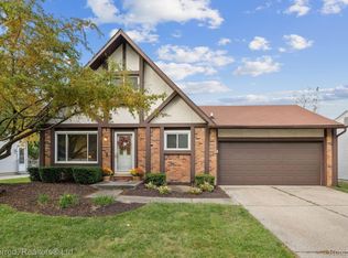 42050 Old Bridge Rd, Canton, MI 48188