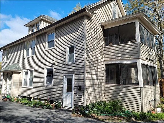 2nd image of 105 Arlington Ave #1