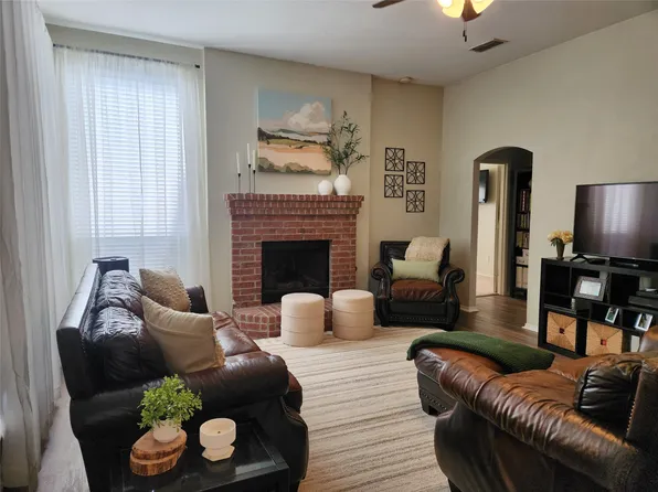 7014 Country Club Dr, Sachse, TX 75048