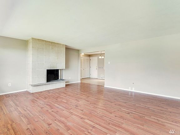 3rd image of 3714-3716 Palisades Pl W