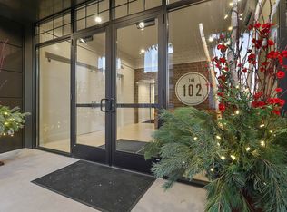 102 N Broadway APT 403, De Pere, WI 54115