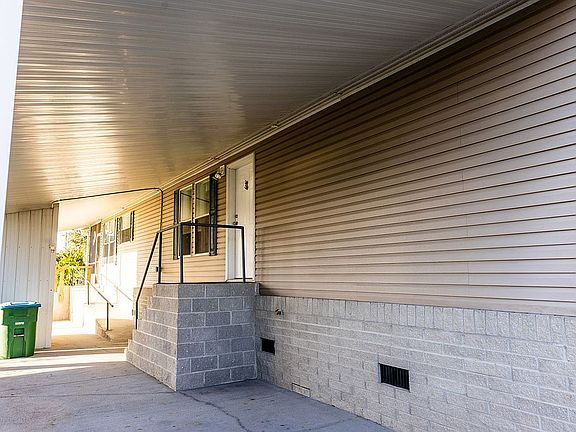 2nd image of 21 Janet Dr