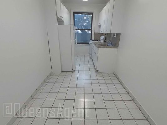 4th image of 43-15 45th St #Cc2