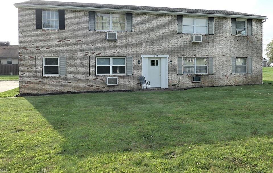 1st image of 1702 Normandy Dr