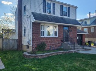 1557 W River Dr, Pennsauken, NJ 08110