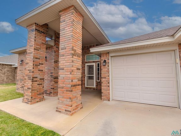 3rd image of 2705 Northglen Dr