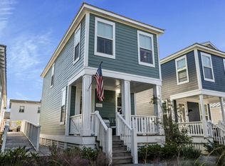 2207 Government St #8, Ocean Springs, MS 39564