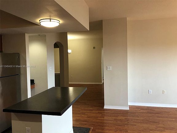 5th image of 110 N Federal Hwy APT 820
