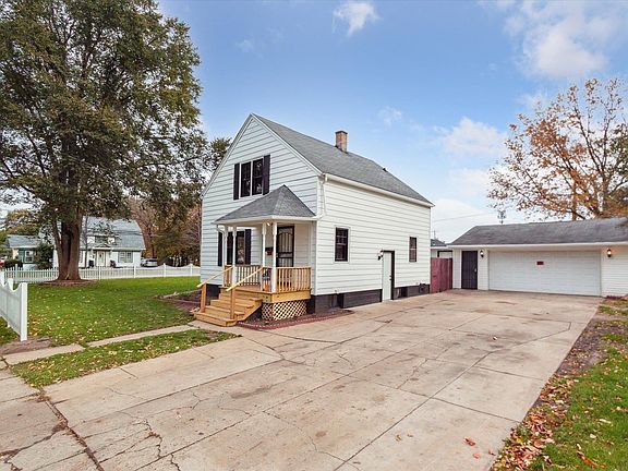 4th image of this home