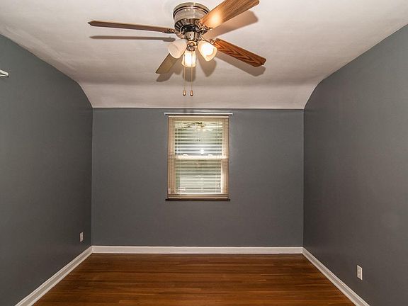 4th image of 6305 Girard Ave