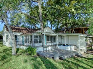 1102 W Lake Dr, Weatherford, TX 76087