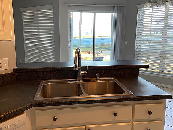 4th image of 7330 N Highway 1 #106