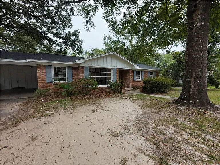 5209 Maudelayne Dr N — Photo 1