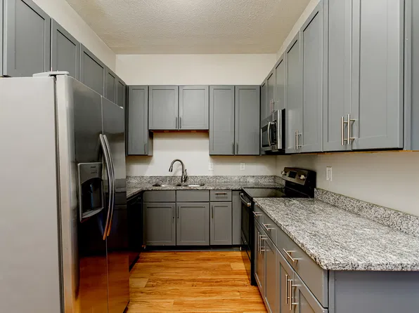 Hillmeade Apartment Homes
