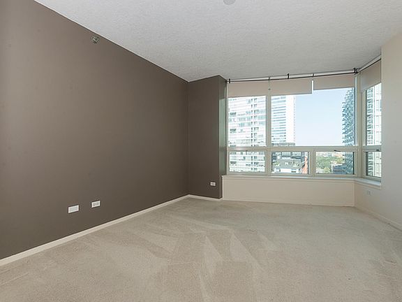 4th image of 600 N Kingsbury St APT 1007