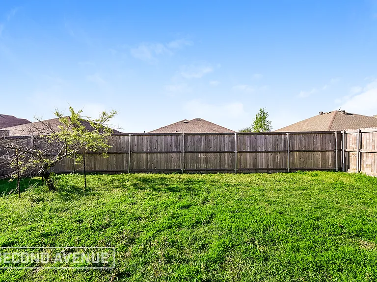 436 Grant Ln — Photo 22
