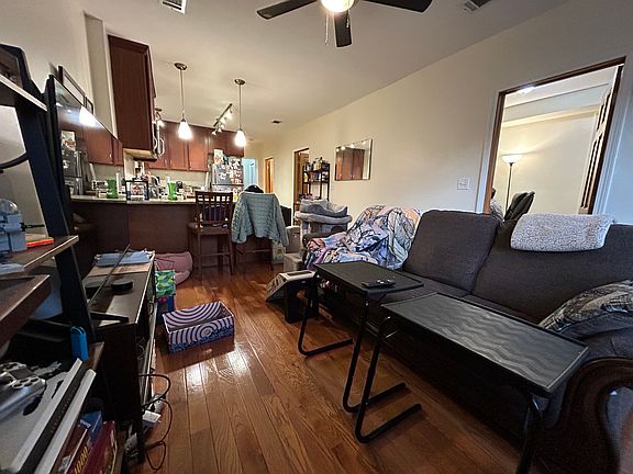 3rd image of 3039 N Christiana Ave #1